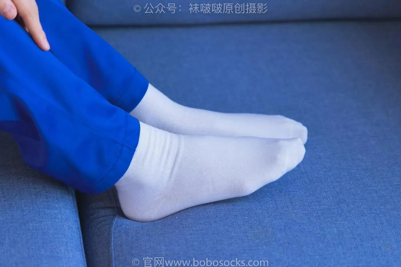 [BoBoSocks袜啵啵]NO.193 小沫-贝壳头板鞋、白棉袜、肉丝、校服裤里丝 [140P]插图4